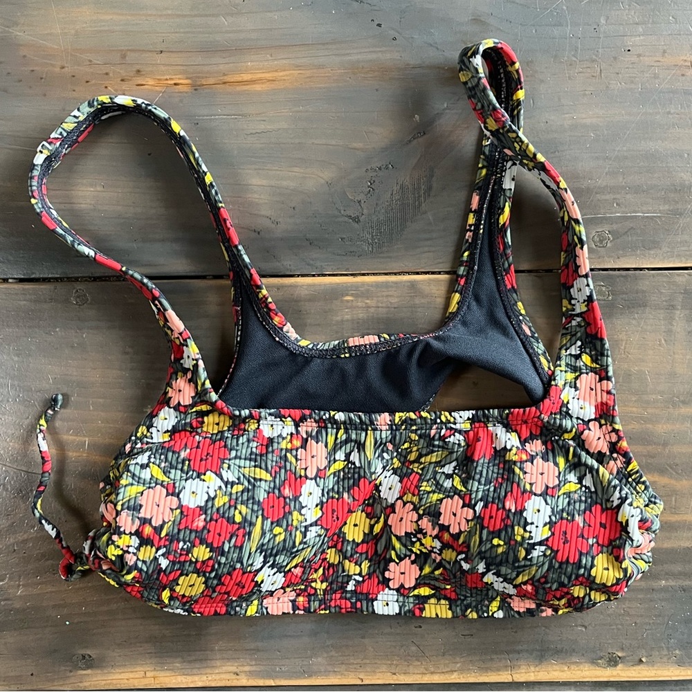 Juniors' Ribbed Tunneled Side-Tie Bralette Bikini Top Xhilaration Floral Print